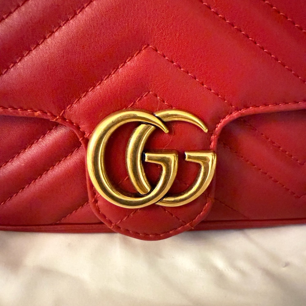 Gucci Super Mini Marmont Matelassé Leather Chain Crossbody Bag - Picture 5 of 17